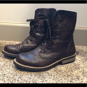 Bass brown Faux Leather lace up Winter boots